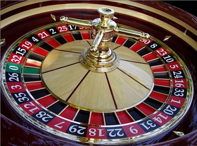 Hollywood Casino کھلاڑیوں کے لیے لائیو کیسینو سیکشن